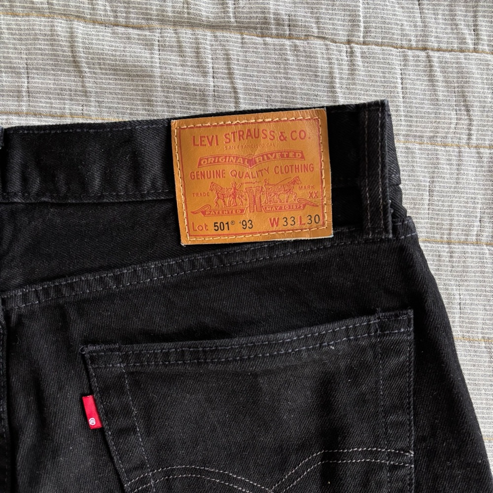 Levi's Men's Dark Black Straight Jeans